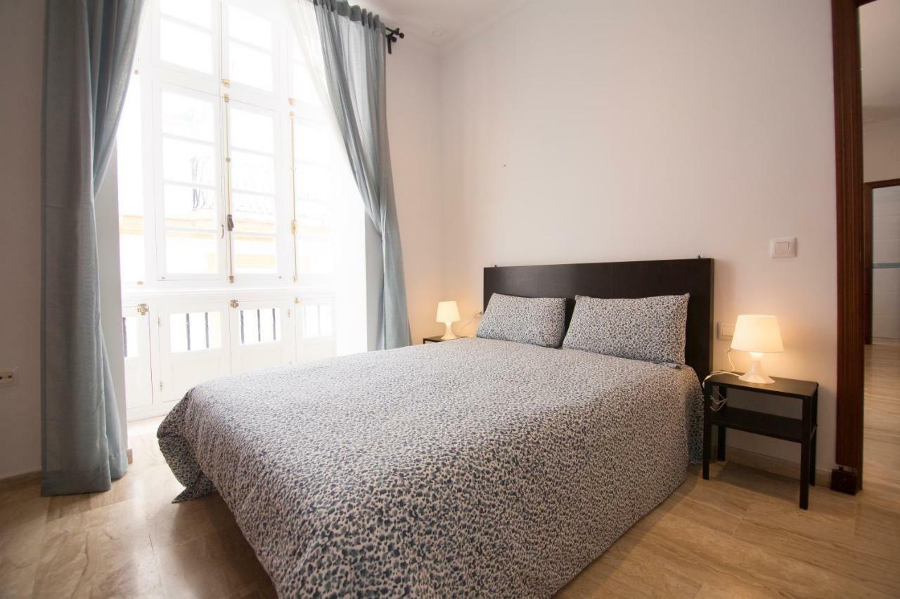Extraordinario Piso Junto Playa Y En Pleno Centro Apartment Cadiz Luaran gambar